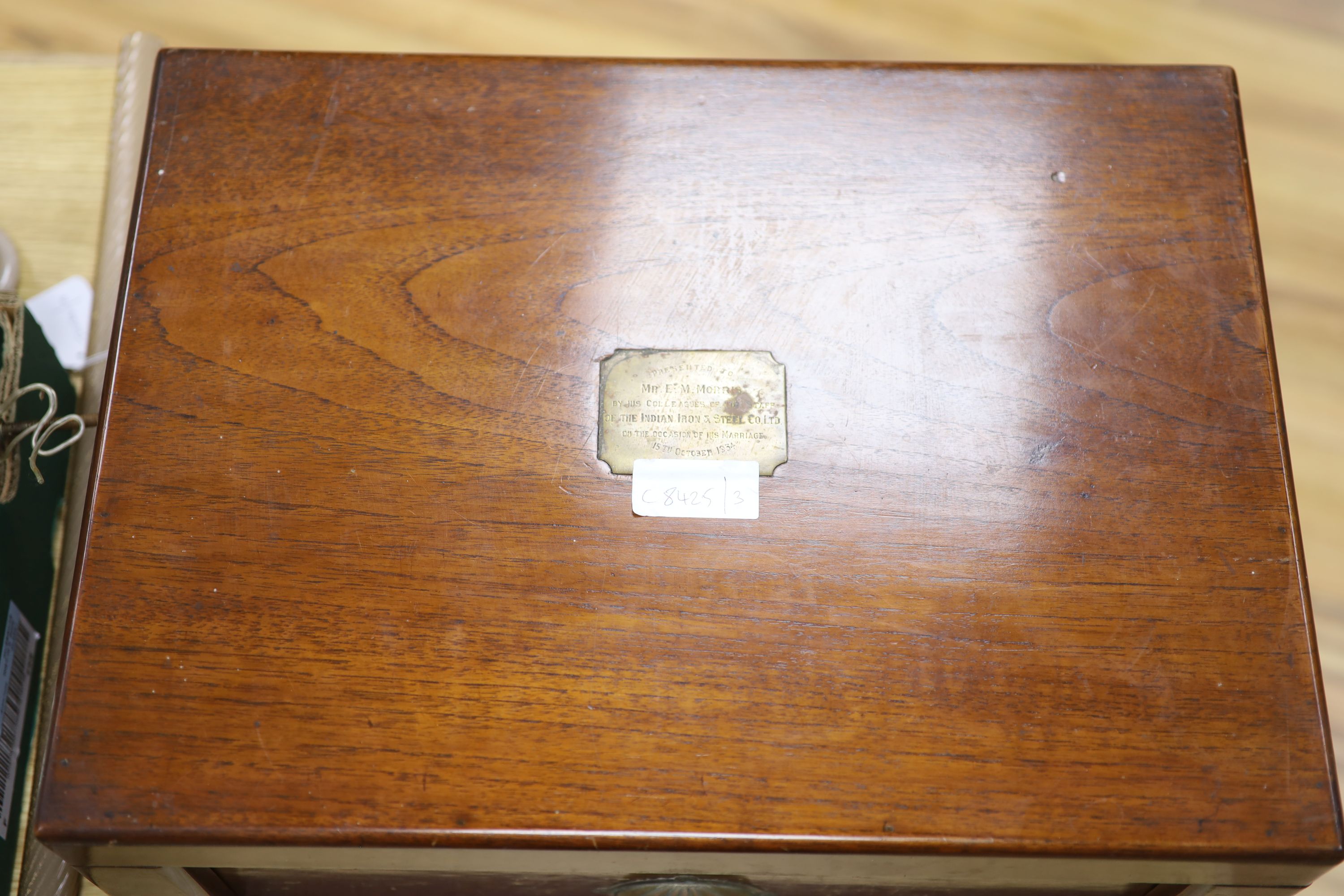 A Victorian Cooke & Kelvey mahogany cased canteen of plated flatware